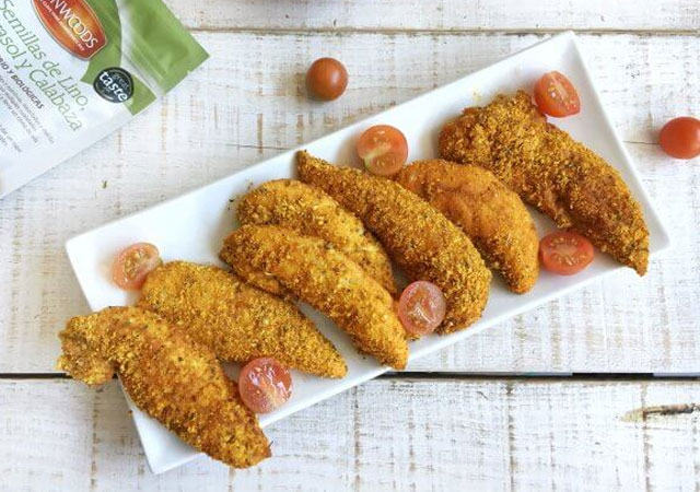 Nuggets de pollo con almendras